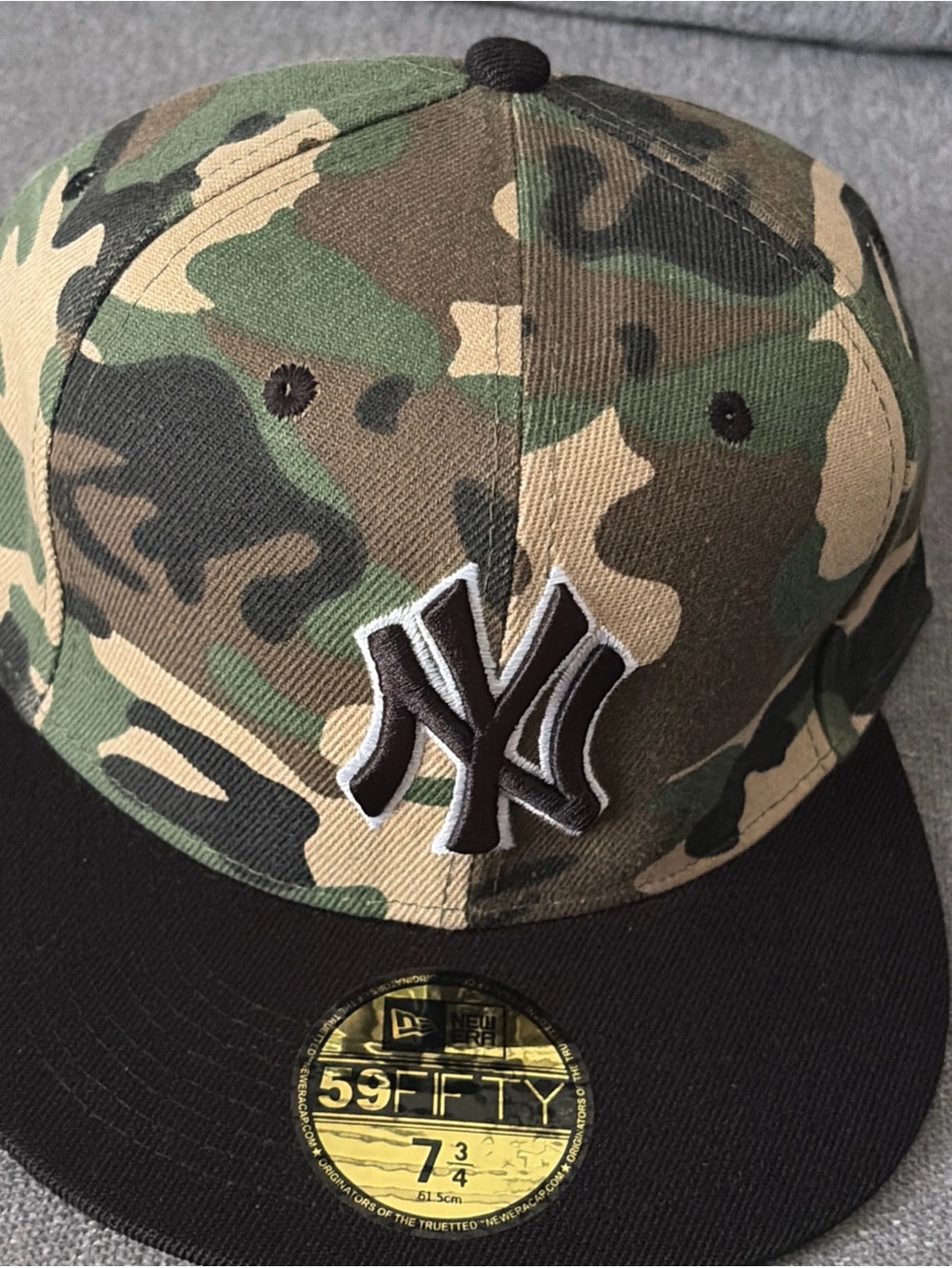 New Era Camo Crown Black Brim Fitted Hat